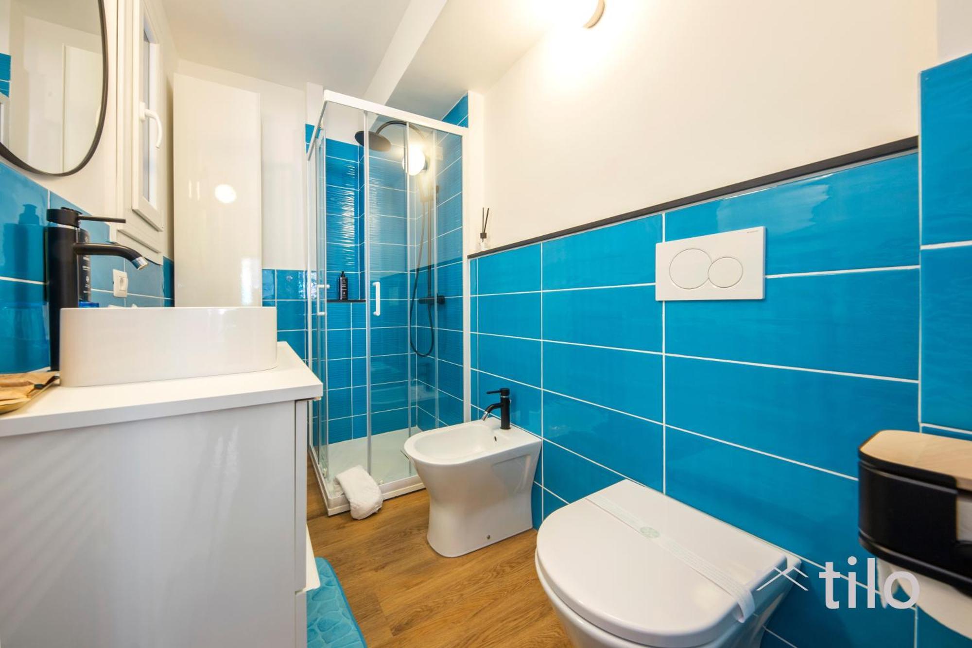 City Center, 2Br, Free Wifi & Netflix By Tilo Генуа Екстериор снимка